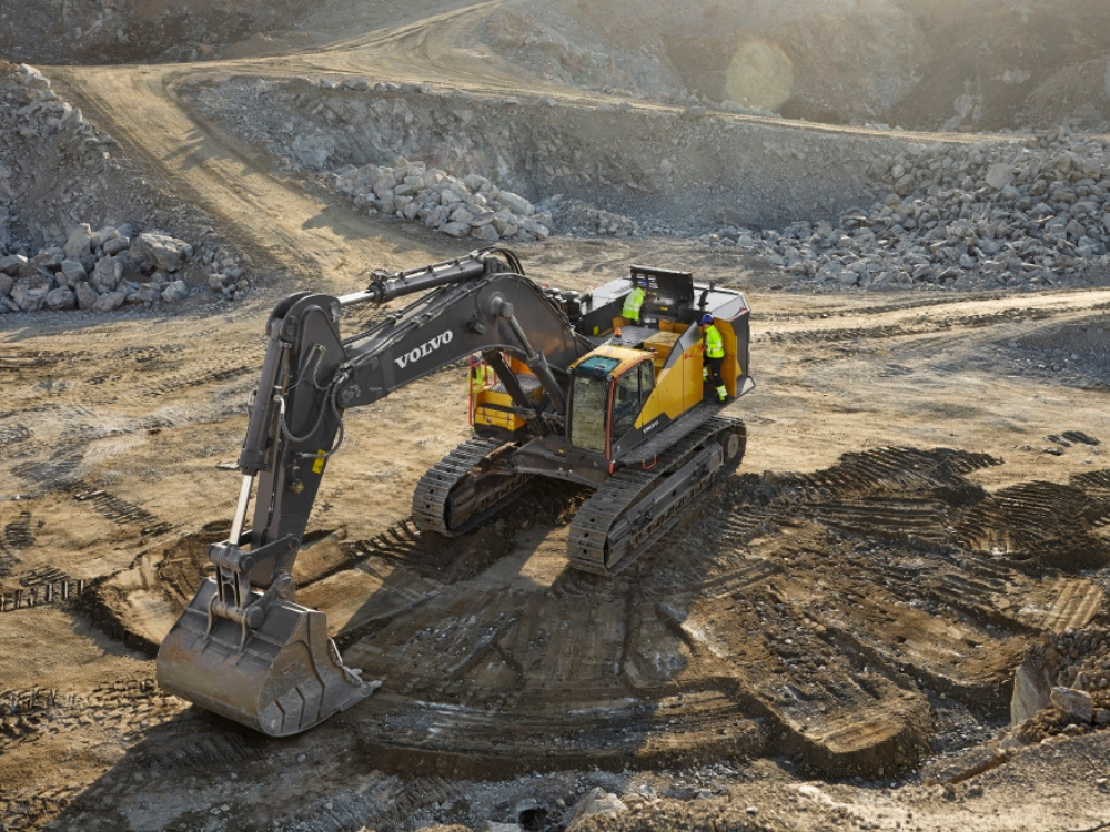 Escavadeira Volvo EC950E na operação