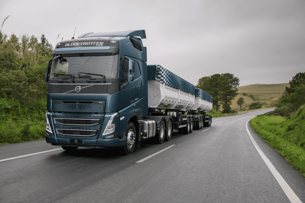 Caminhão Volvo FH Euro 6