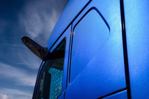 Detalhe_cabine_lateral_volvo_FH
