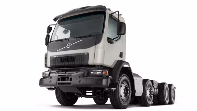 Volvo vm vocacional Comprar Caminhão Volvo linha 2025