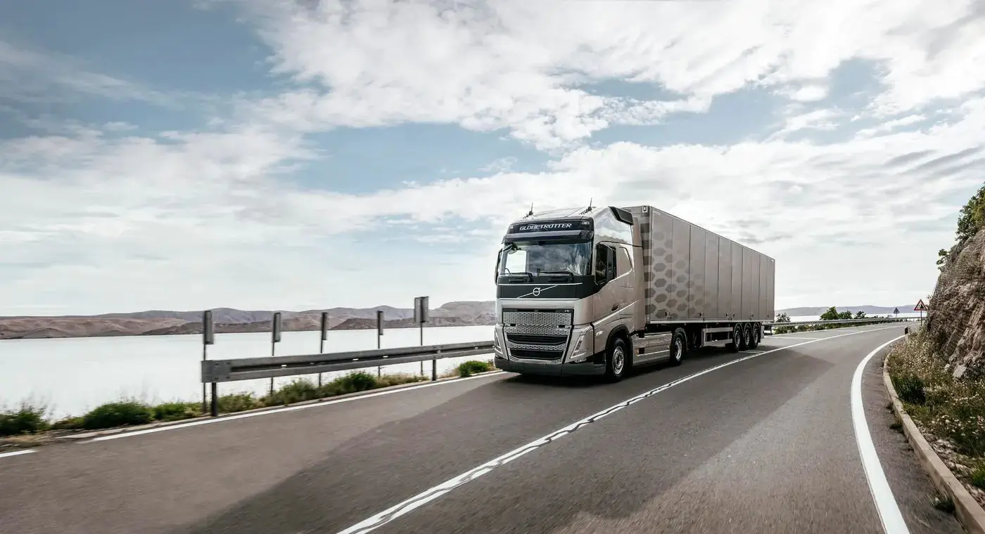Comprar um caminhão seminovo Volvo