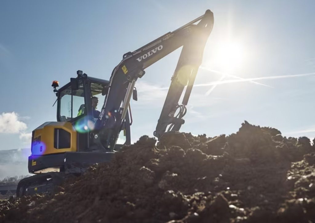 Escavadeiras Compactas Volvo ECR40 na operação