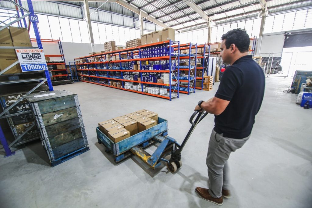 Agilidade no atendimento Tracbel Tracbel ganha os dois primeiros lugares no Brasil em satisfação de clientes de caminhões e ônibus Volvo