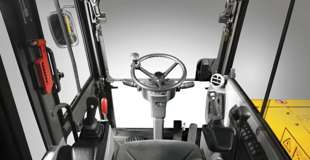 Cabine da escavadeiraa compacta Volvo EW60C Escavadeiras compactas Volvo EW60C: desempenho, mobilidade e produtividade em qualquer aplicação.